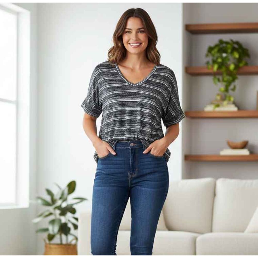Calvin Klein Jeans Space-Dye Striped V-Neck Tee - XXL Retails $50 Excellent